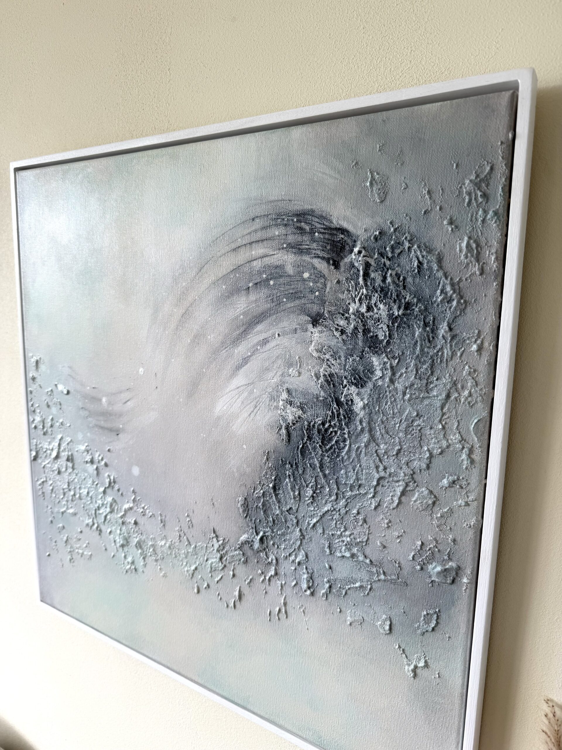 Convergence, peinture abstraite contemporaine Cal-lac aux nuances de vert clair, gris et blanc