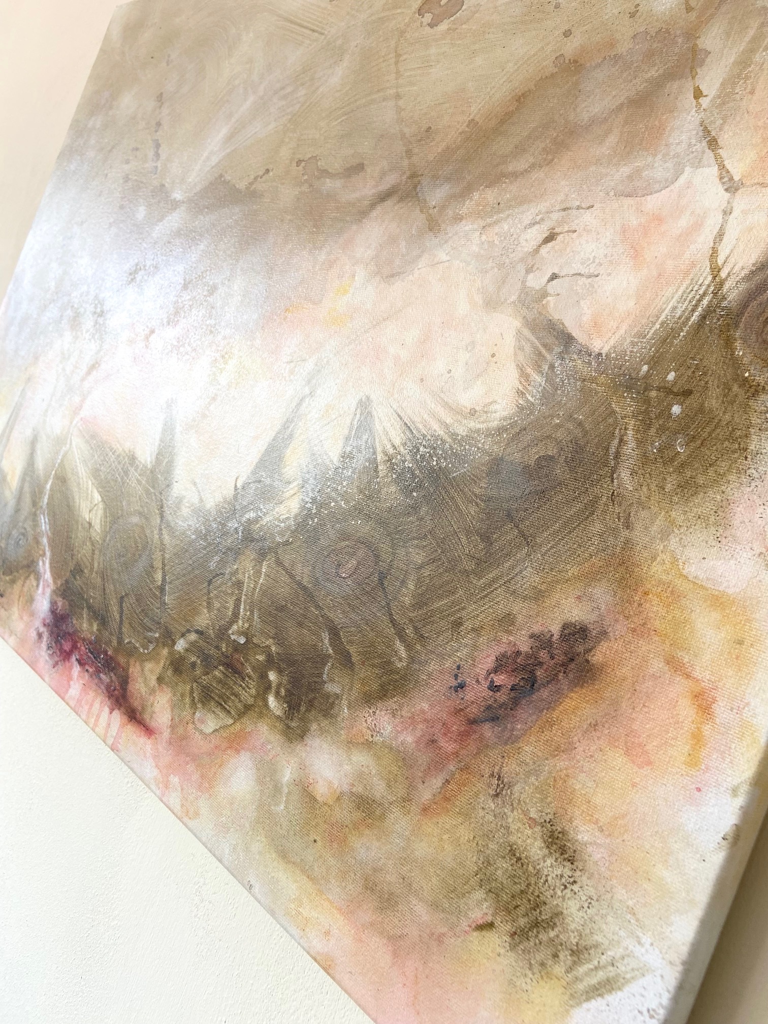 Remous, peinture abstraite contemporaine Cal-lac aux nuances bordeaux, kaki, ocre et pastel
